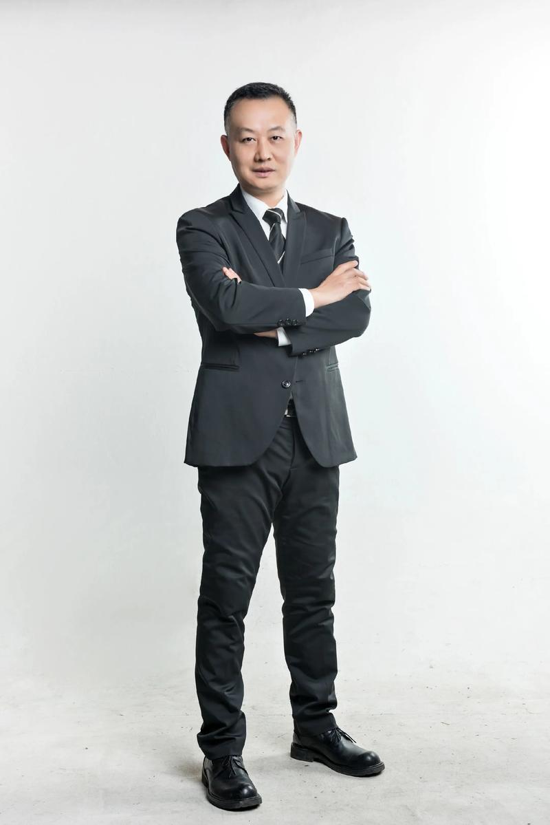 何乔友 创意策略总监